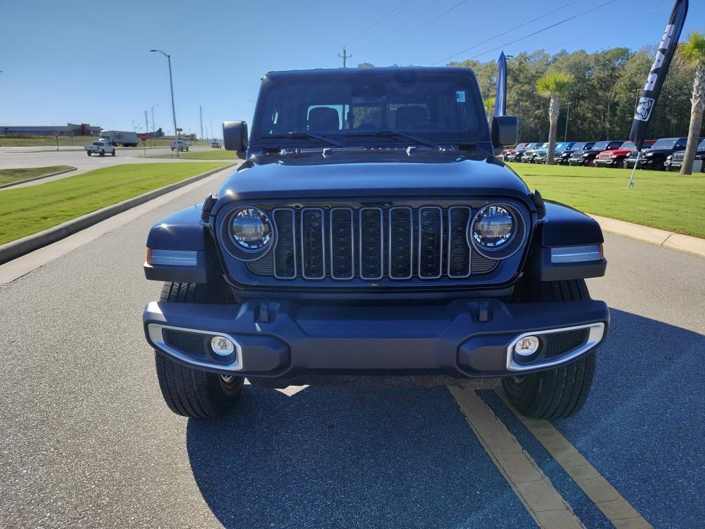 new 2025 Jeep Gladiator car, priced at $53,013