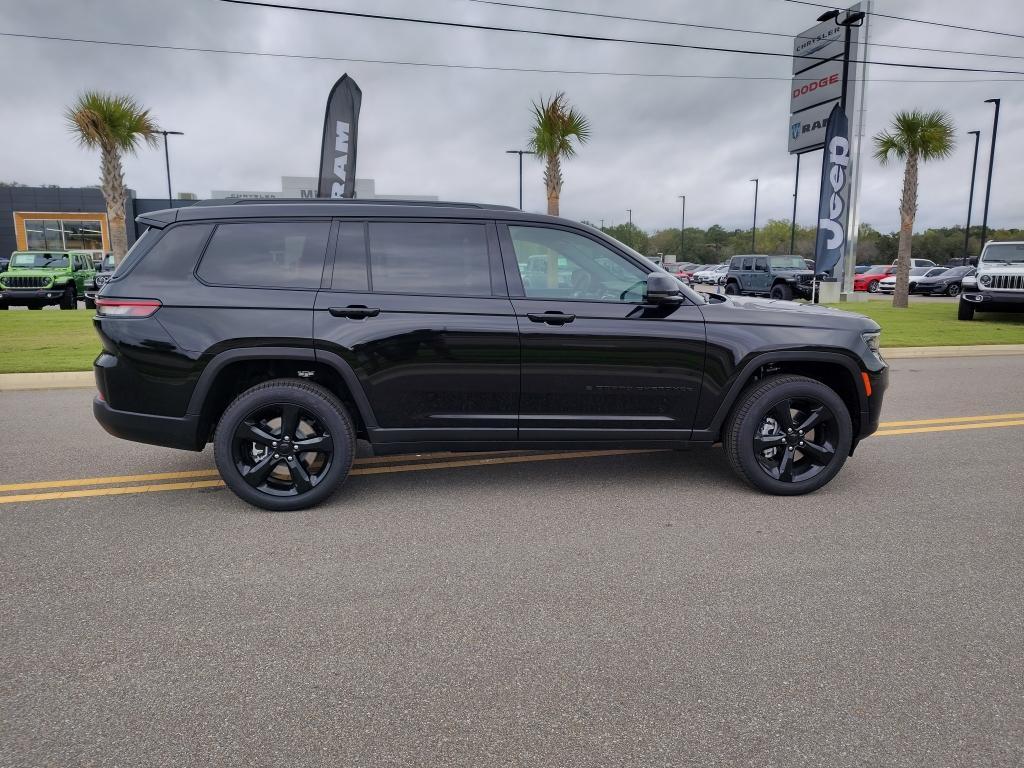 new 2025 Jeep Grand Cherokee L car, priced at $49,883