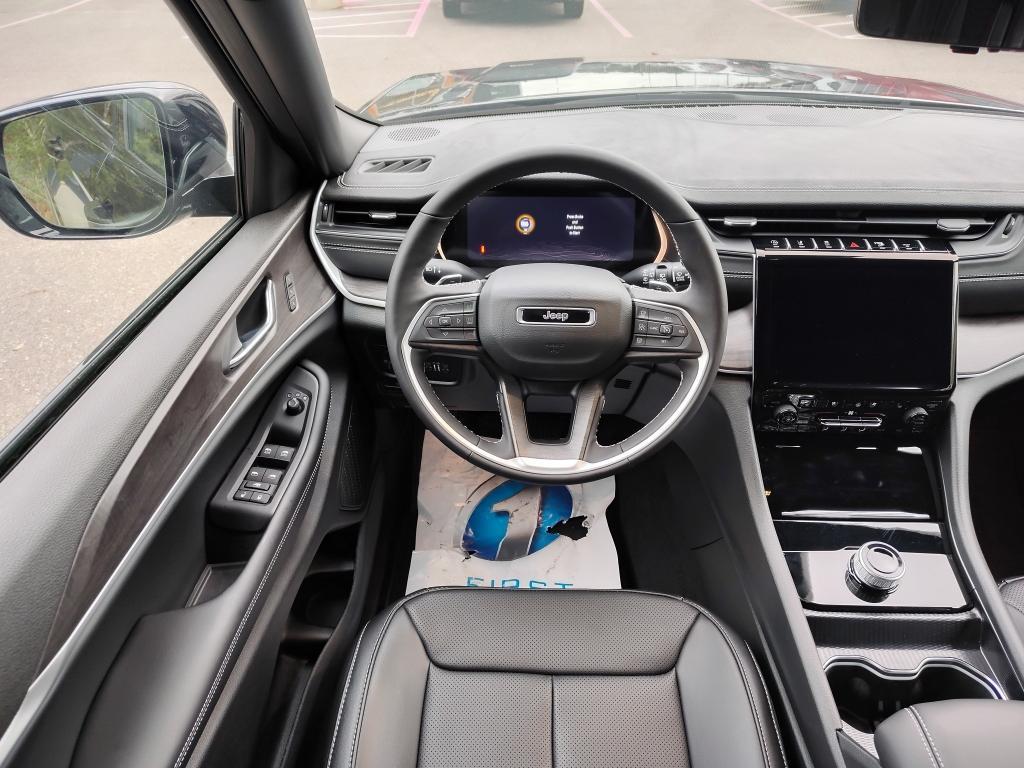 new 2025 Jeep Grand Cherokee L car, priced at $49,883