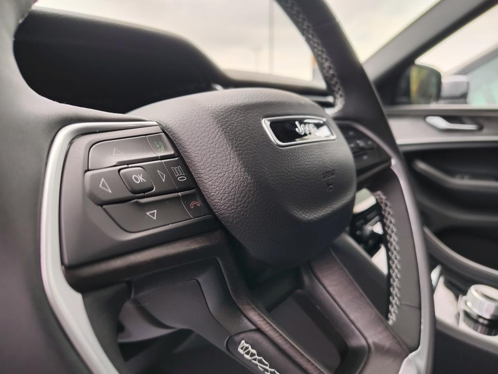 new 2025 Jeep Grand Cherokee L car, priced at $49,883