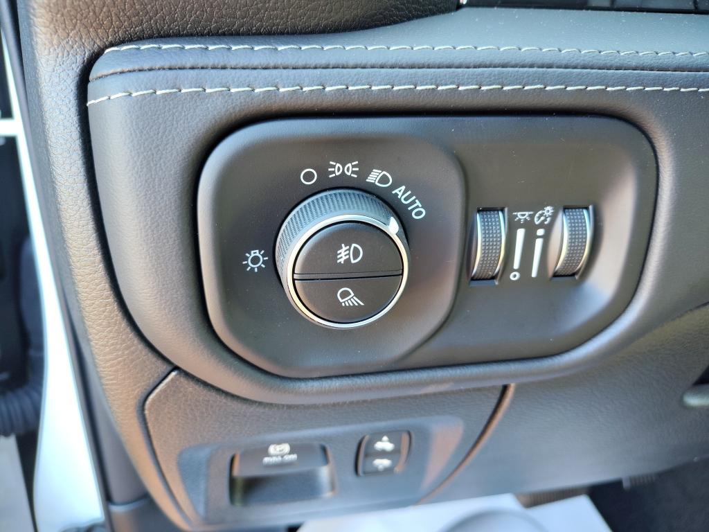 new 2026 Ram 1500 car, priced at $71,888