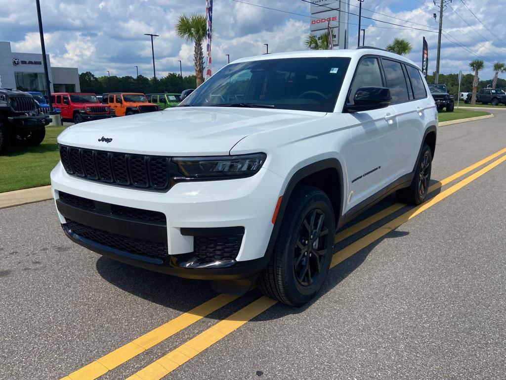 new 2025 Jeep Grand Cherokee L car, priced at $41,790