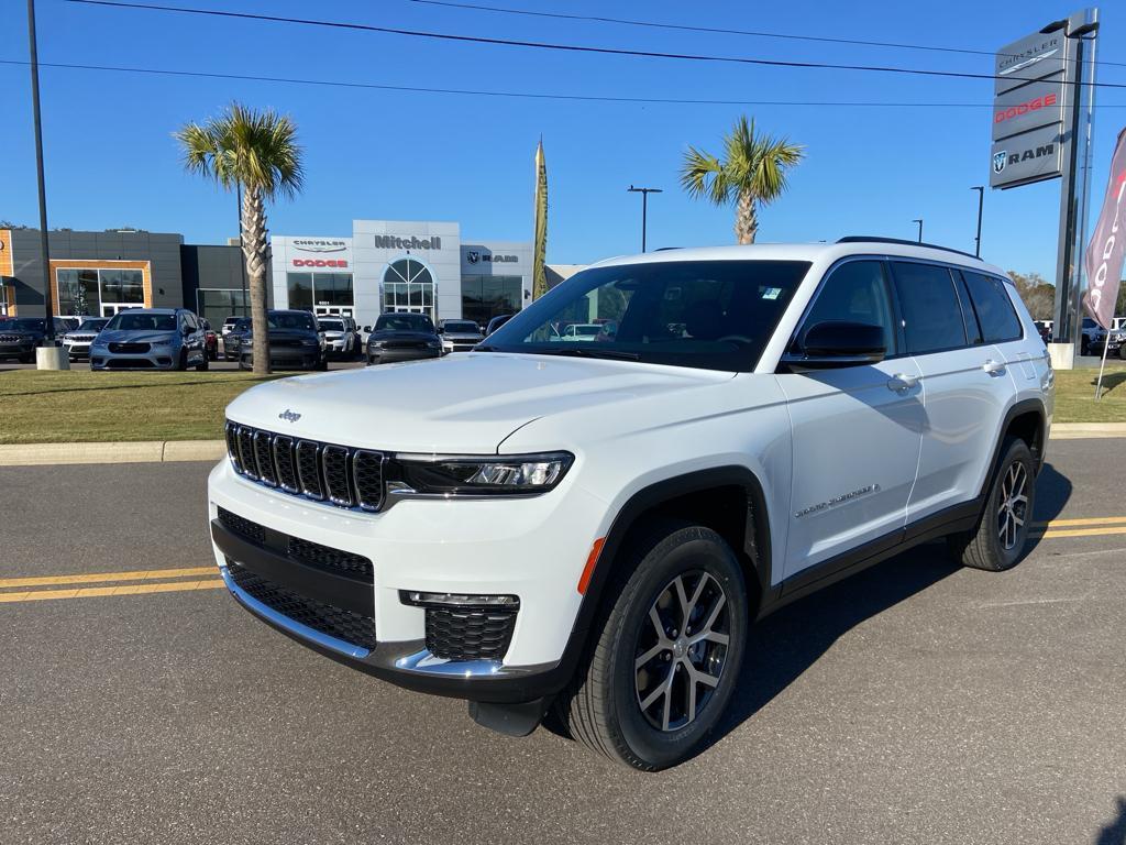 new 2025 Jeep Grand Cherokee L car, priced at $47,726