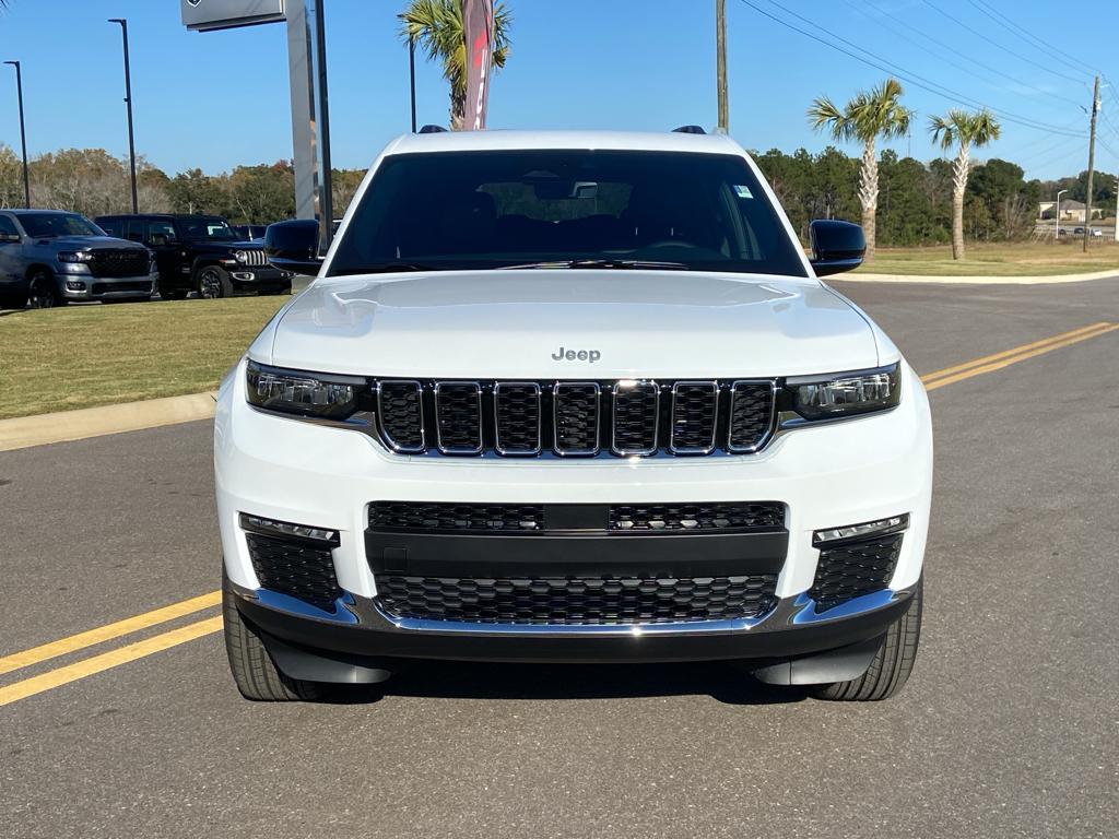 new 2025 Jeep Grand Cherokee L car, priced at $47,726