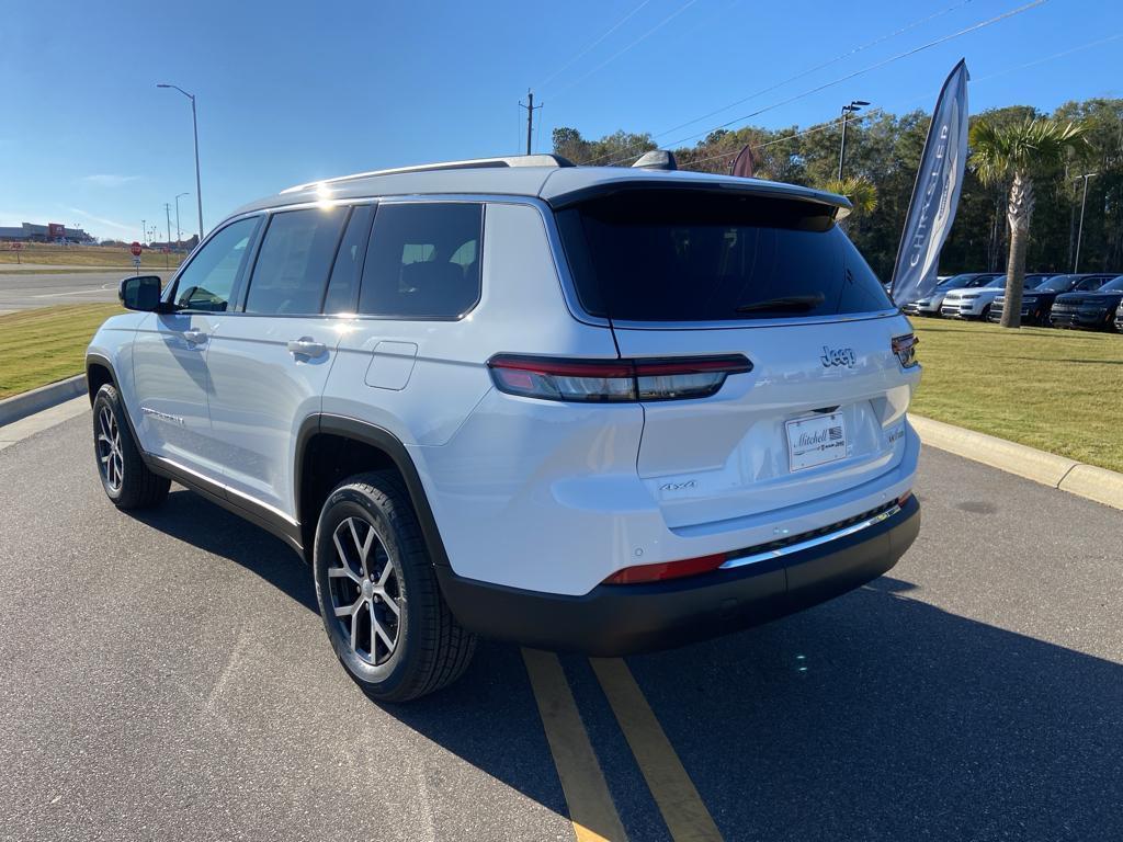 new 2025 Jeep Grand Cherokee L car, priced at $47,726