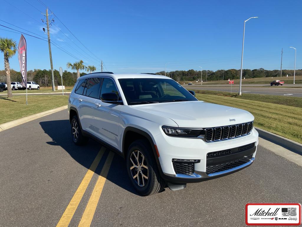 new 2025 Jeep Grand Cherokee L car, priced at $45,226