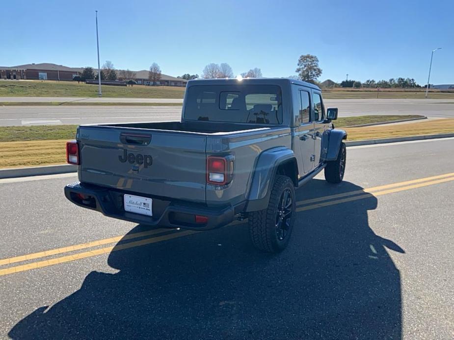 new 2025 Jeep Gladiator car, priced at $40,682