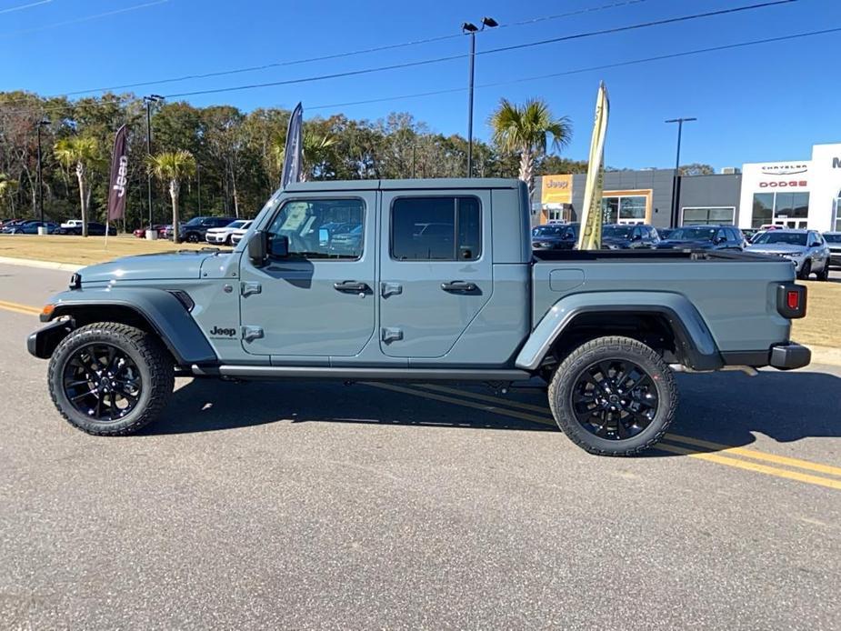 new 2025 Jeep Gladiator car, priced at $40,682