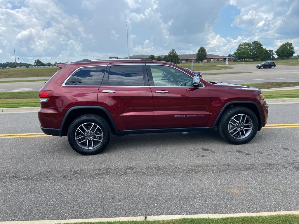 used 2021 Jeep Grand Cherokee car, priced at $27,525