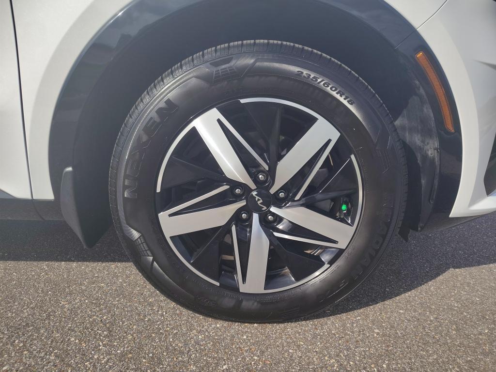 used 2022 Kia Sorento car, priced at $21,232