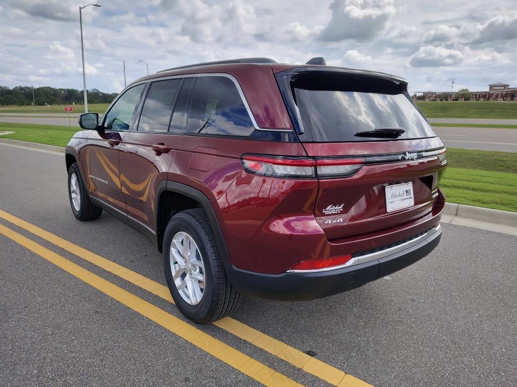 new 2025 Jeep Grand Cherokee car, priced at $39,379