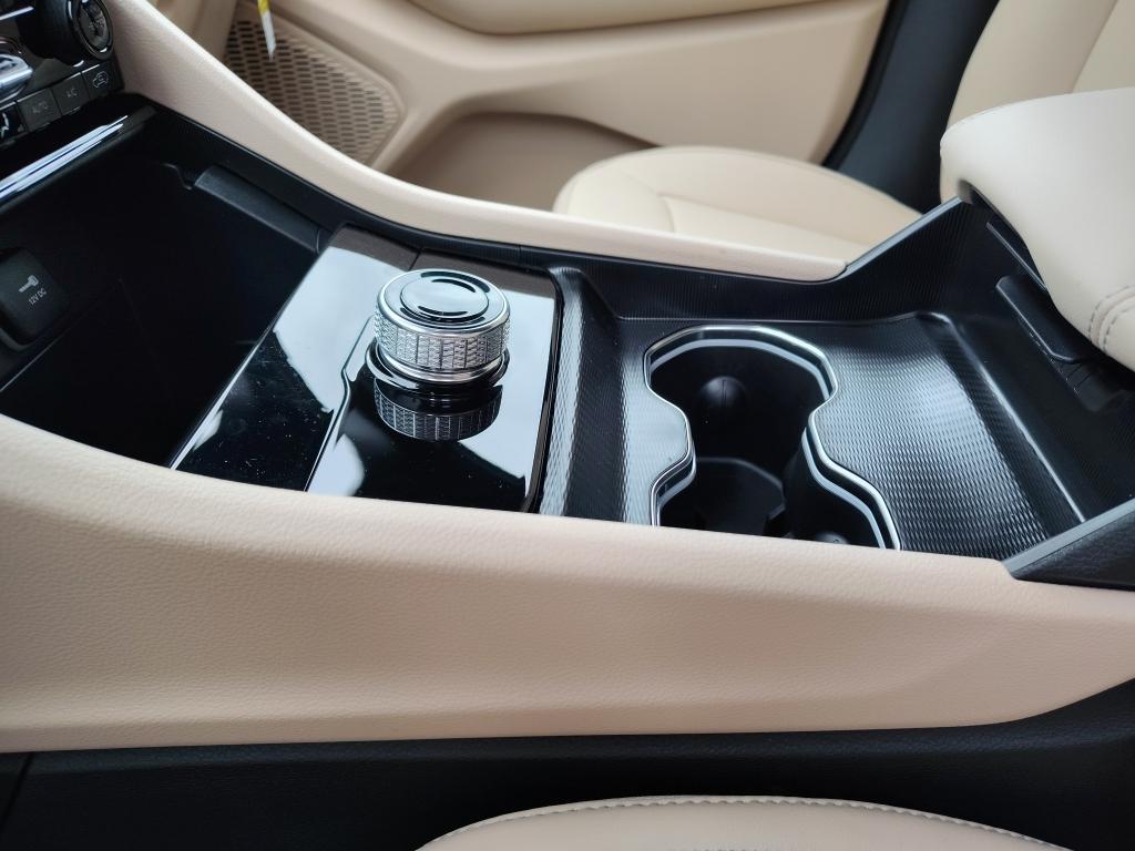 new 2025 Jeep Grand Cherokee car, priced at $41,240