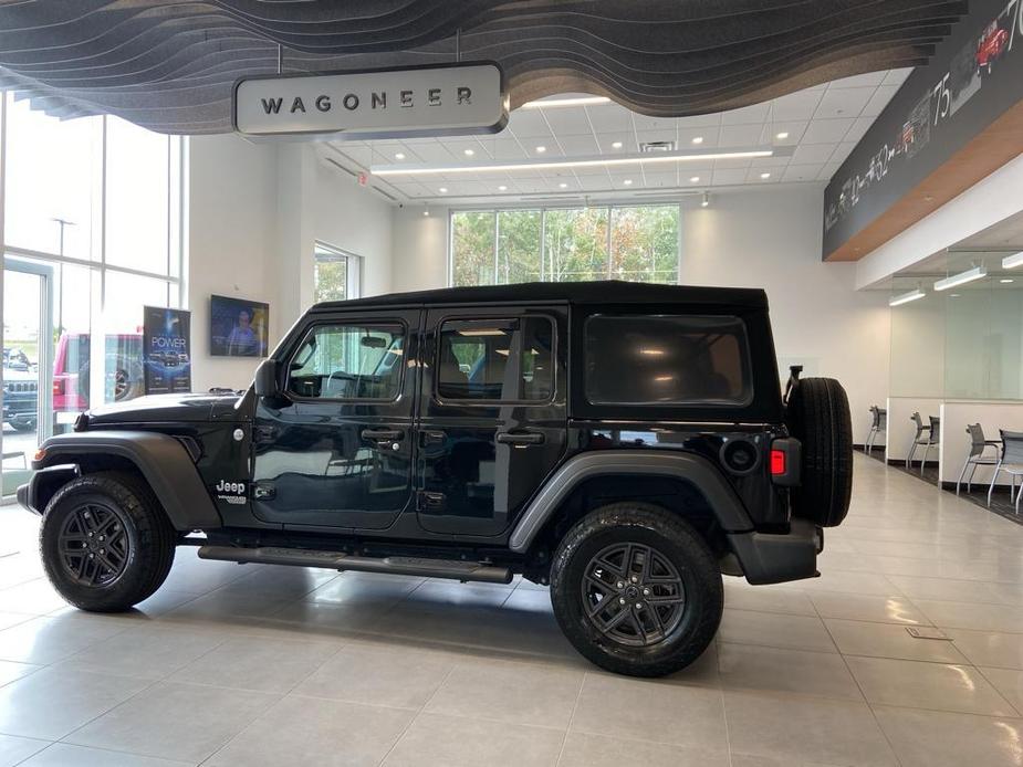 used 2021 Jeep Wrangler Unlimited car, priced at $31,339