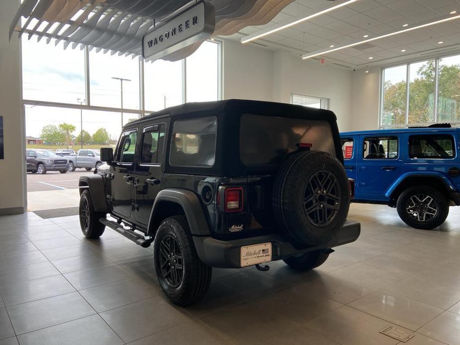 used 2021 Jeep Wrangler Unlimited car, priced at $31,339