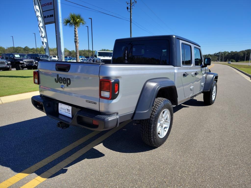 used 2020 Jeep Gladiator car, priced at $28,263