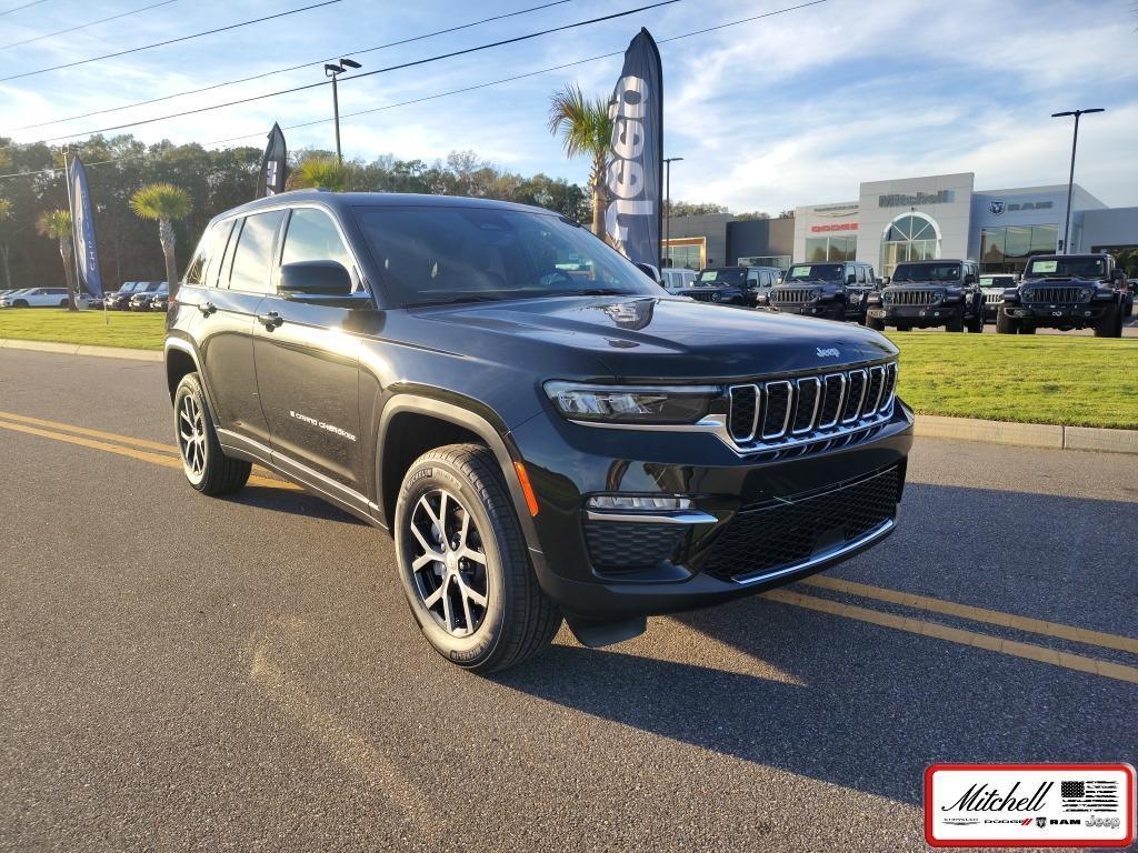 new 2025 Jeep Grand Cherokee car, priced at $41,776