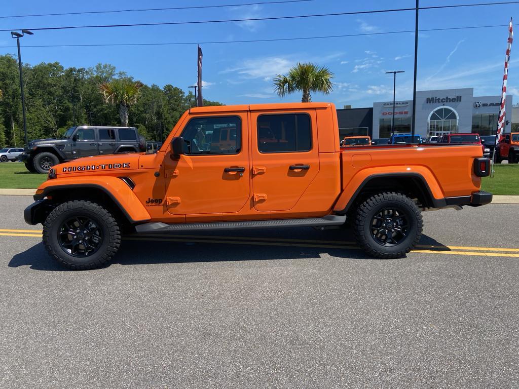 new 2025 Jeep Gladiator car, priced at $45,201