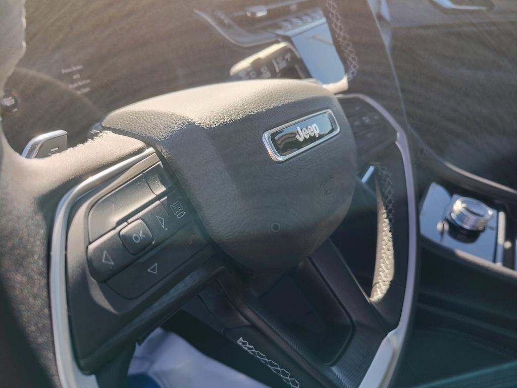 new 2025 Jeep Grand Cherokee car, priced at $36,021