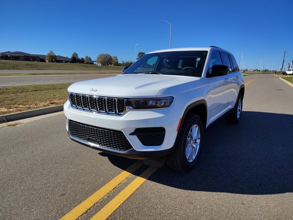 new 2025 Jeep Grand Cherokee car, priced at $36,021