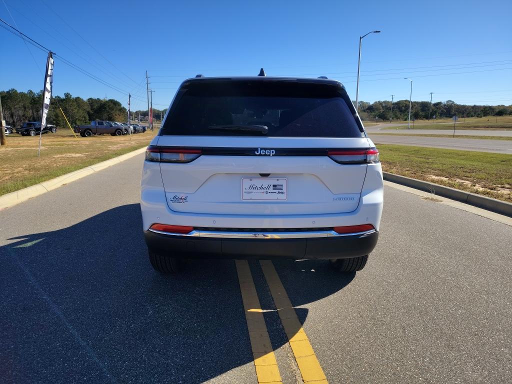 new 2025 Jeep Grand Cherokee car, priced at $36,021