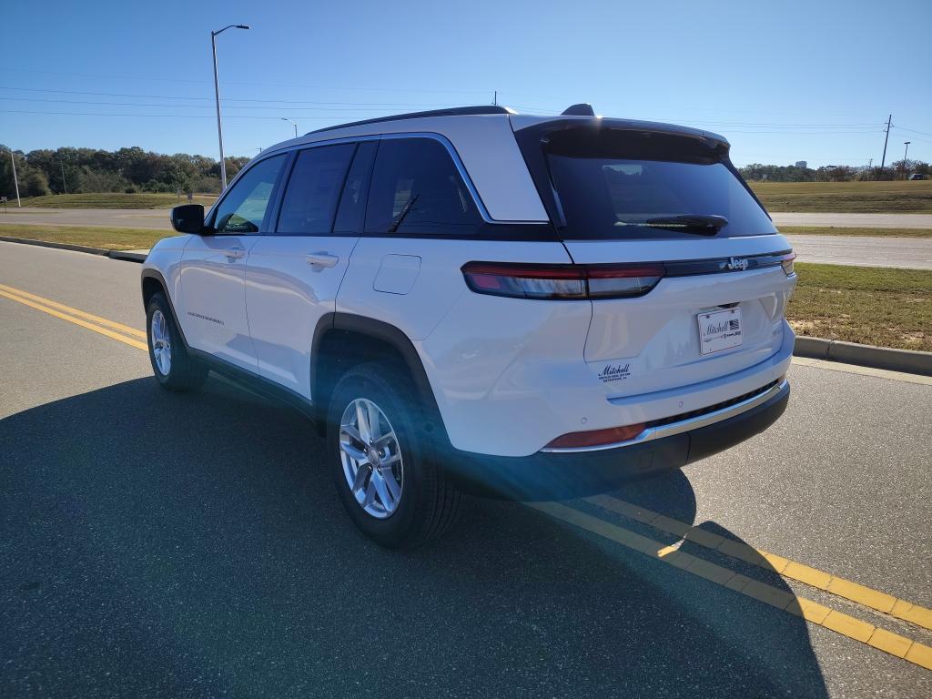 new 2025 Jeep Grand Cherokee car, priced at $36,021