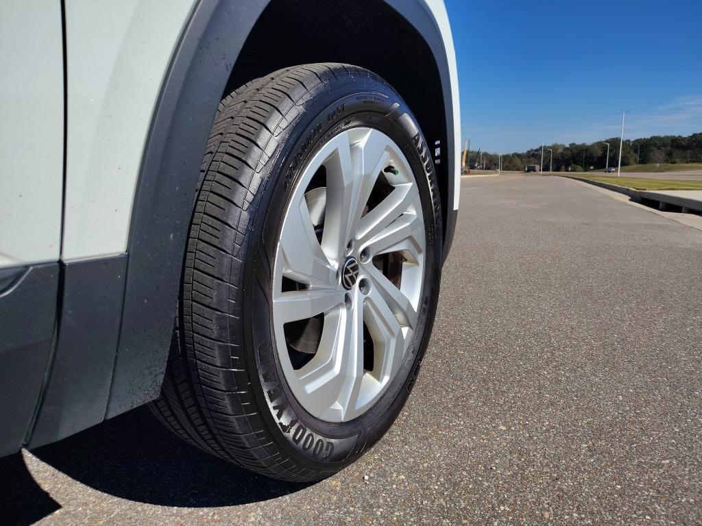 used 2021 Volkswagen Atlas car, priced at $23,133