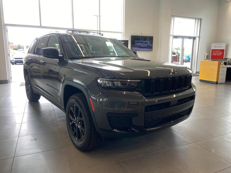 new 2024 Jeep Grand Cherokee L car, priced at $39,694