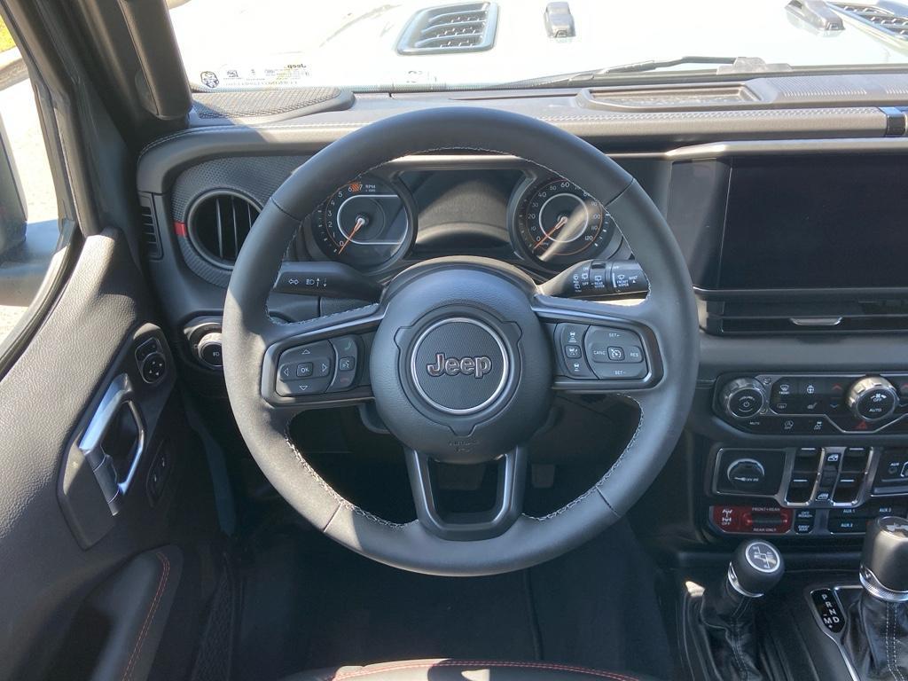 new 2025 Jeep Wrangler car, priced at $60,967