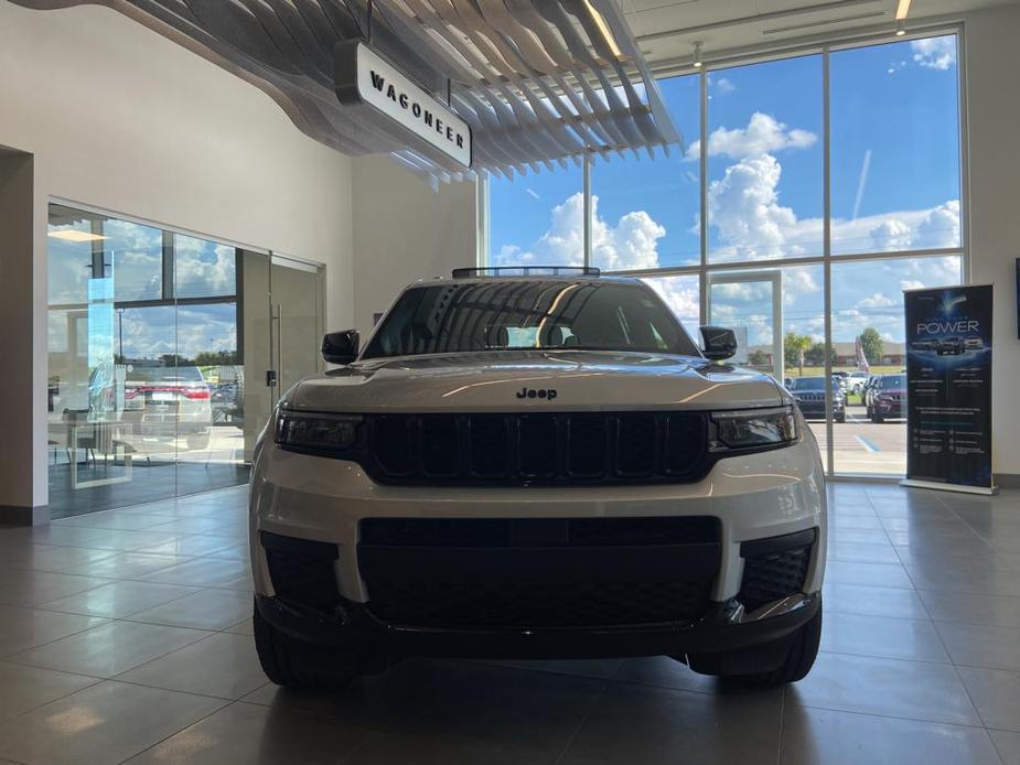 new 2024 Jeep Grand Cherokee L car, priced at $44,417