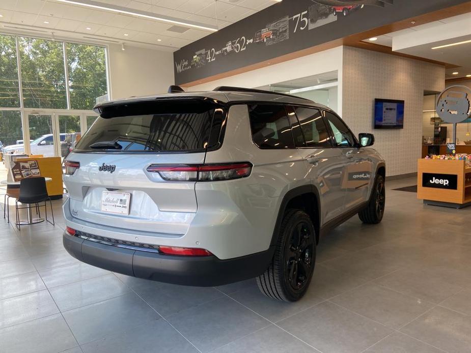 new 2024 Jeep Grand Cherokee L car, priced at $44,417