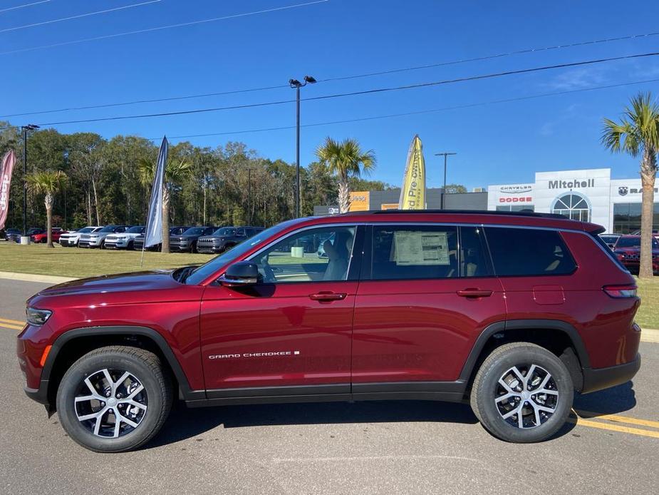 new 2025 Jeep Grand Cherokee L car, priced at $43,849