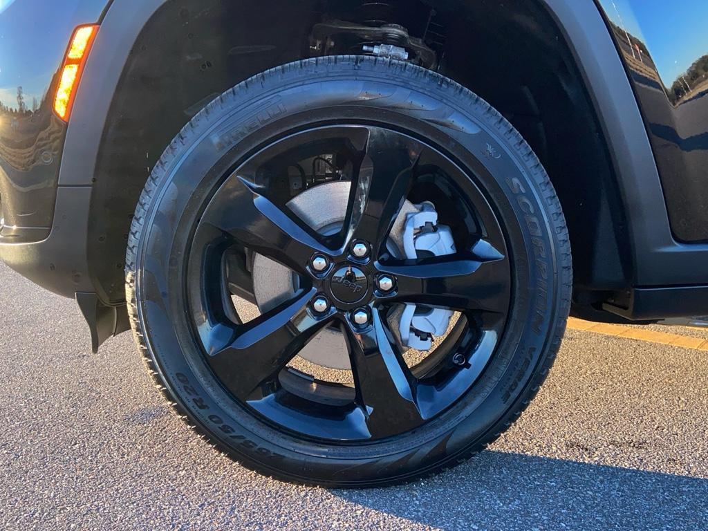 new 2025 Jeep Grand Cherokee L car, priced at $56,055