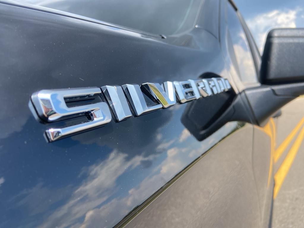 used 2025 Chevrolet Silverado 1500 car, priced at $38,020
