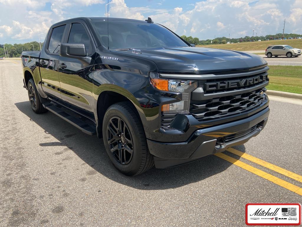used 2025 Chevrolet Silverado 1500 car, priced at $38,020