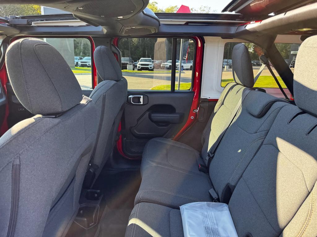 new 2025 Jeep Wrangler car, priced at $49,543