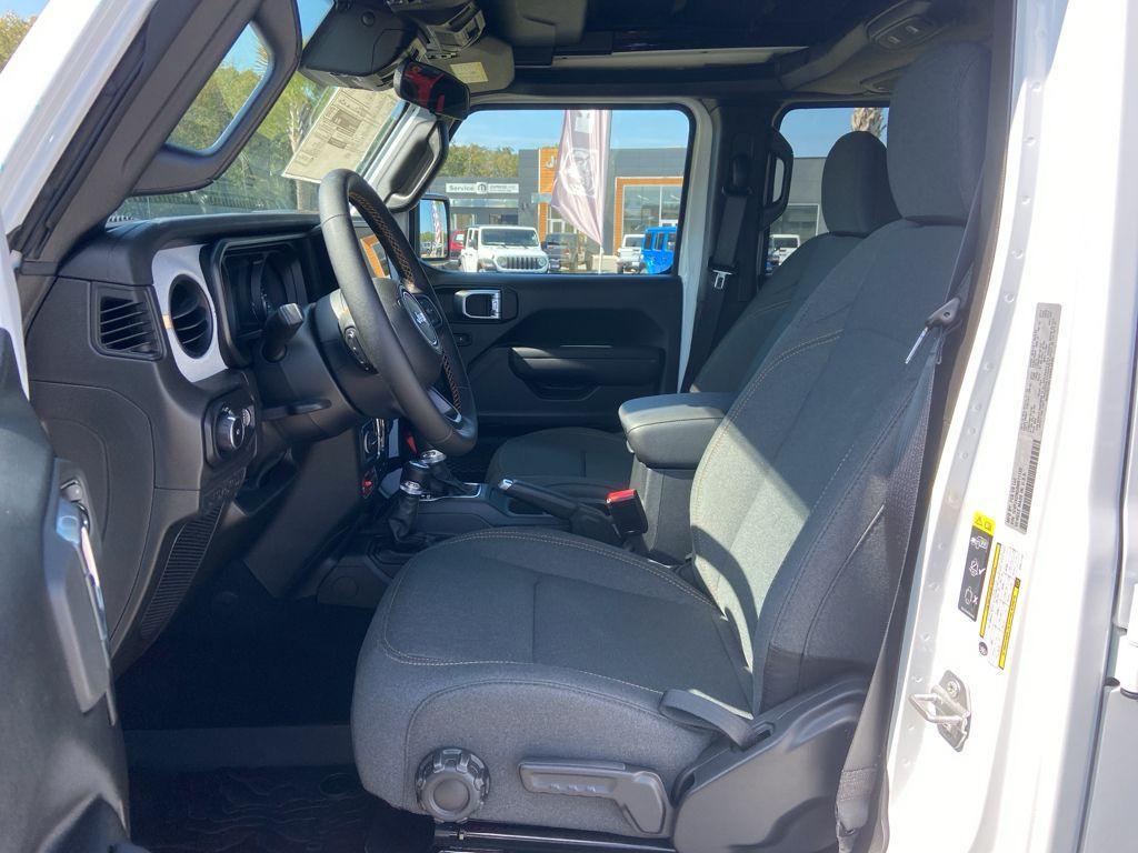new 2025 Jeep Wrangler car, priced at $50,626