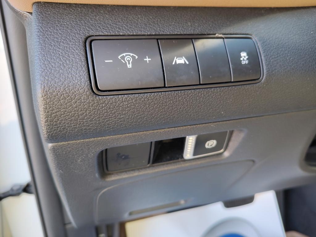 used 2022 Hyundai Santa Fe car, priced at $17,852