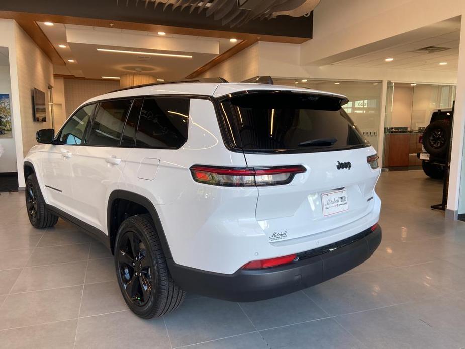 new 2024 Jeep Grand Cherokee L car, priced at $51,270