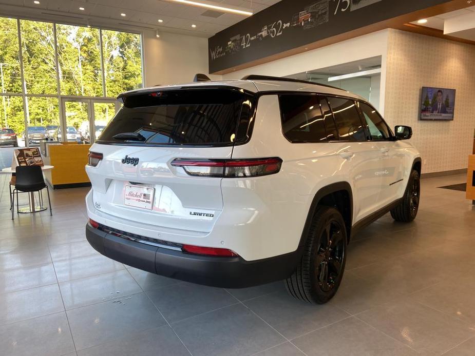 new 2024 Jeep Grand Cherokee L car, priced at $51,270