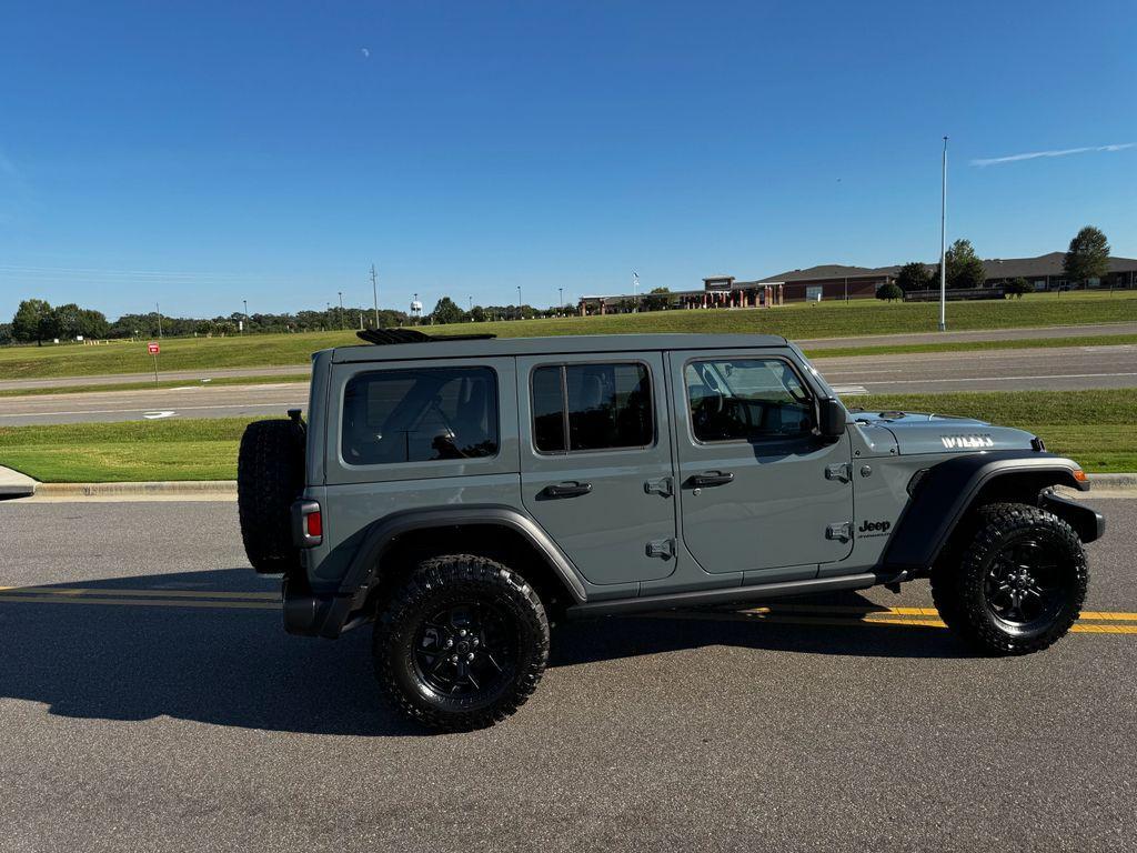 new 2025 Jeep Wrangler car, priced at $49,125