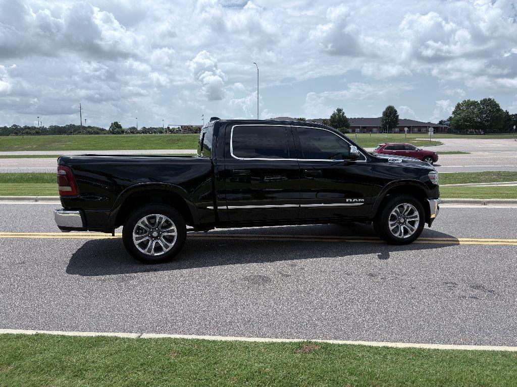new 2025 Ram 1500 car, priced at $59,186