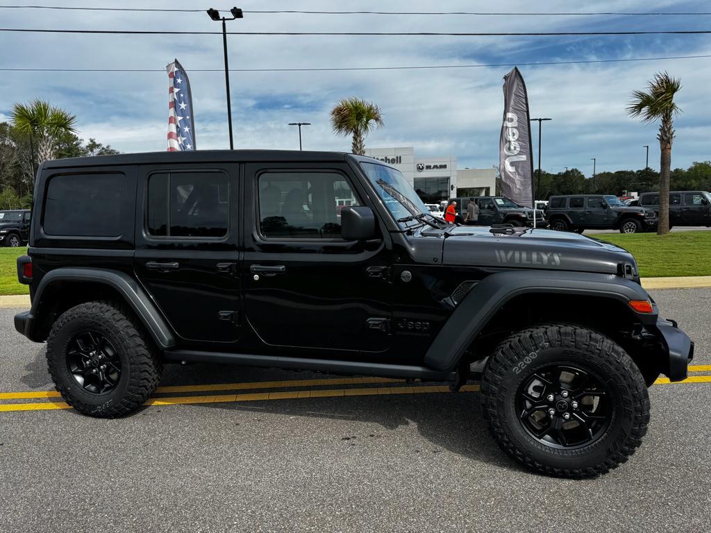 new 2025 Jeep Wrangler car, priced at $50,258