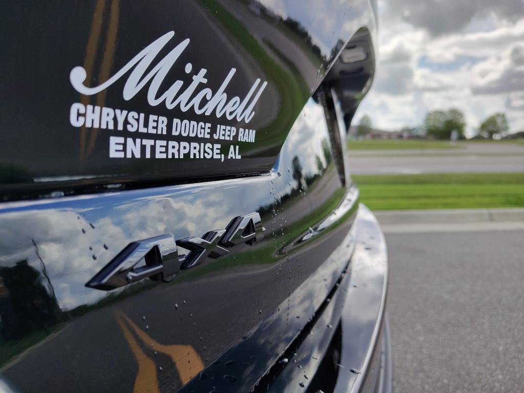 new 2025 Jeep Grand Cherokee car, priced at $43,258