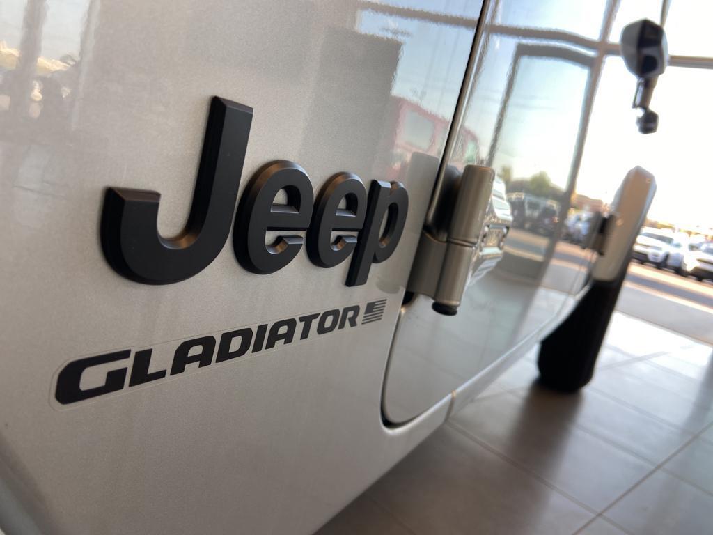 new 2024 Jeep Gladiator car, priced at $51,326