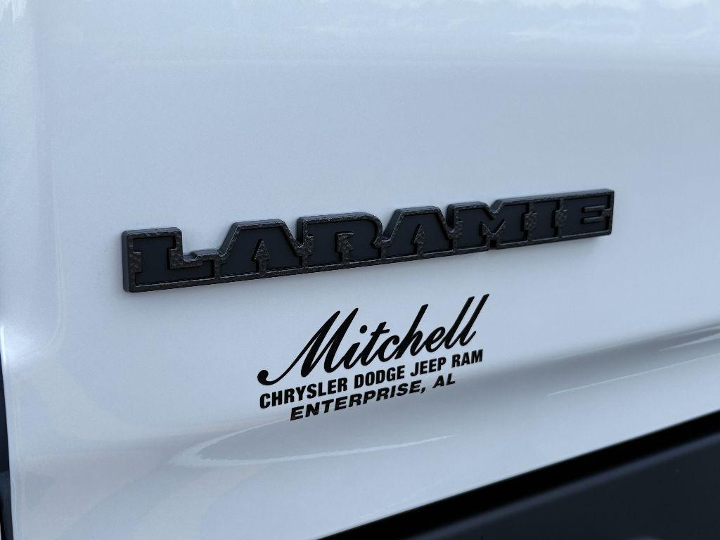 new 2025 Ram 1500 car, priced at $60,667