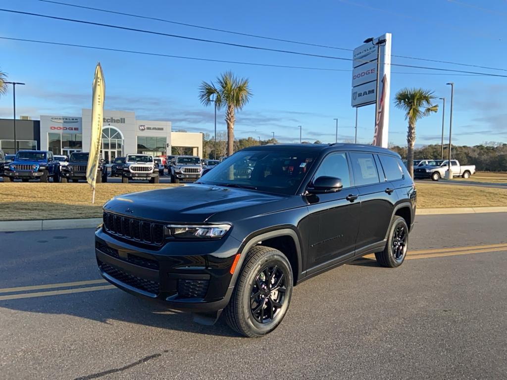 new 2025 Jeep Grand Cherokee L car, priced at $44,030