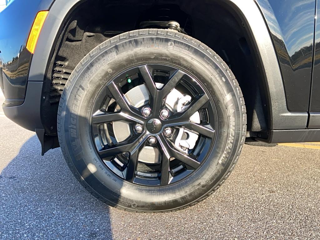 new 2025 Jeep Grand Cherokee L car, priced at $44,030