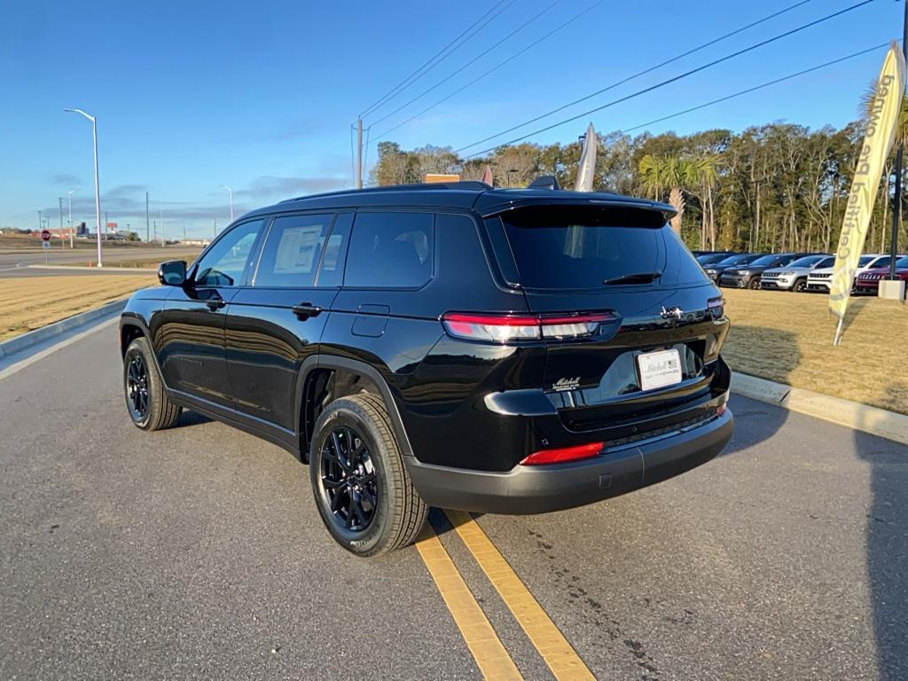 new 2025 Jeep Grand Cherokee L car, priced at $44,030