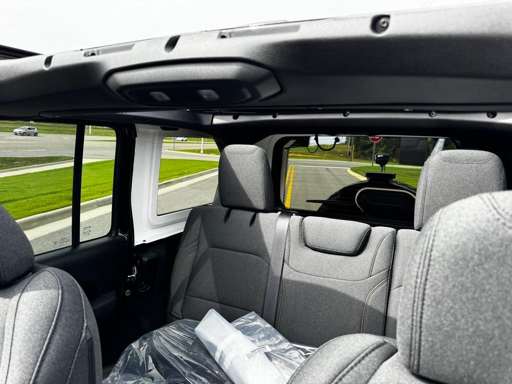 new 2025 Jeep Wrangler car, priced at $52,122