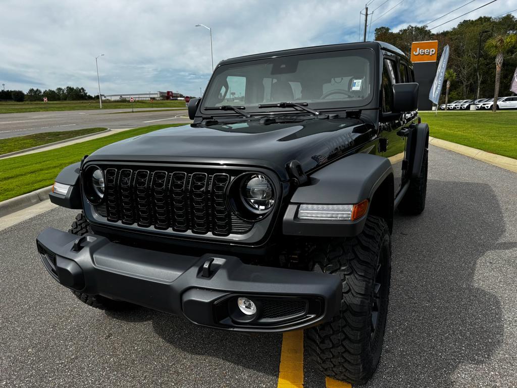 new 2025 Jeep Wrangler car, priced at $52,122